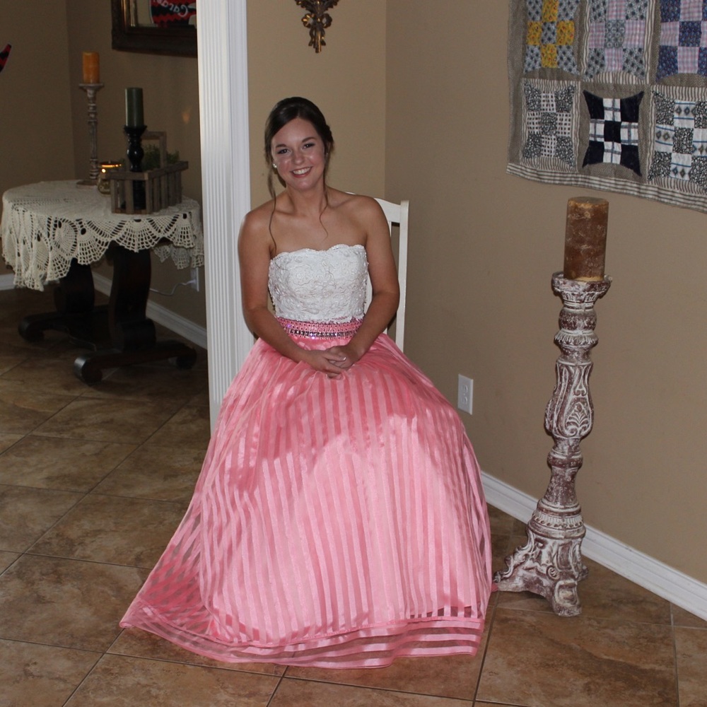 Rachel Allan prom dress